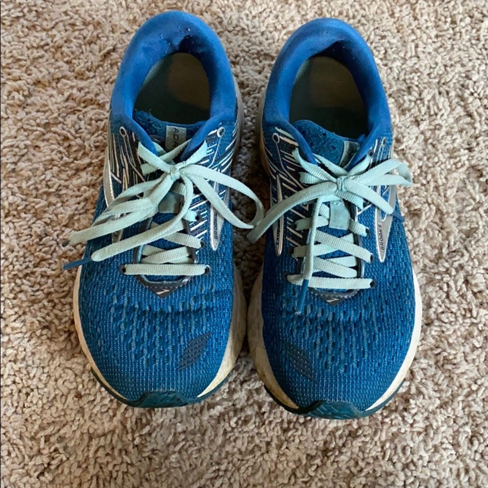 Brooks adrenaline GTS19 road running shoes